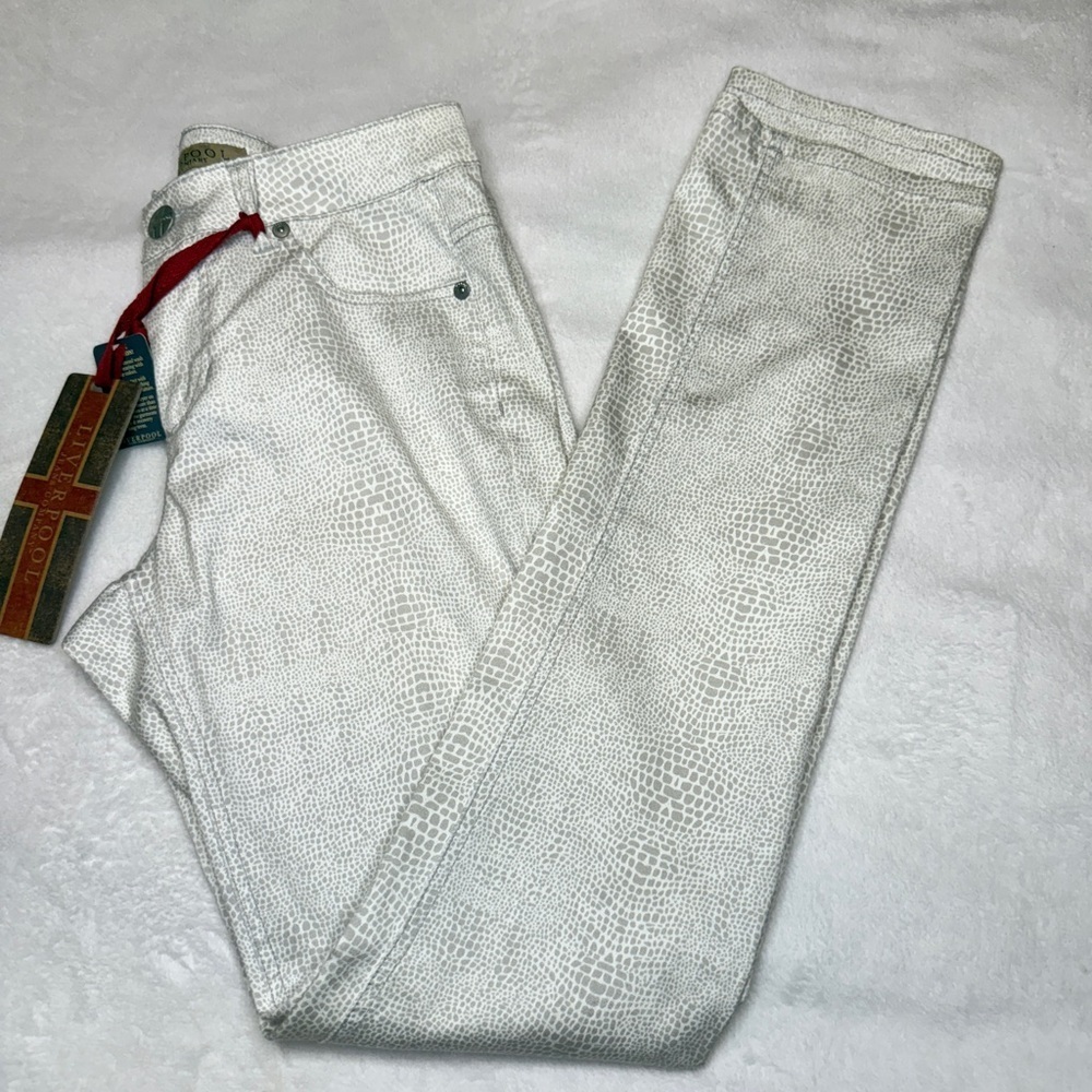 Liverpool Jeans Company White Skinny Jeans with Vintage Texture Size 4